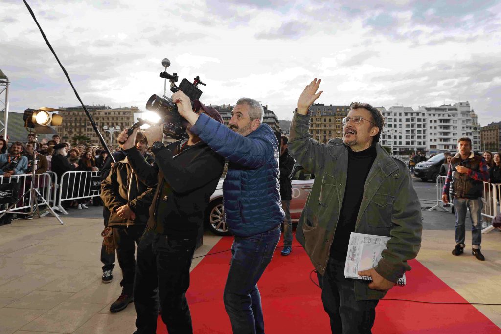 Antonio Cuadri en un momento del rodaje de 'Operación Concha', en una de las escenas que representan el Festival de San Sebastián