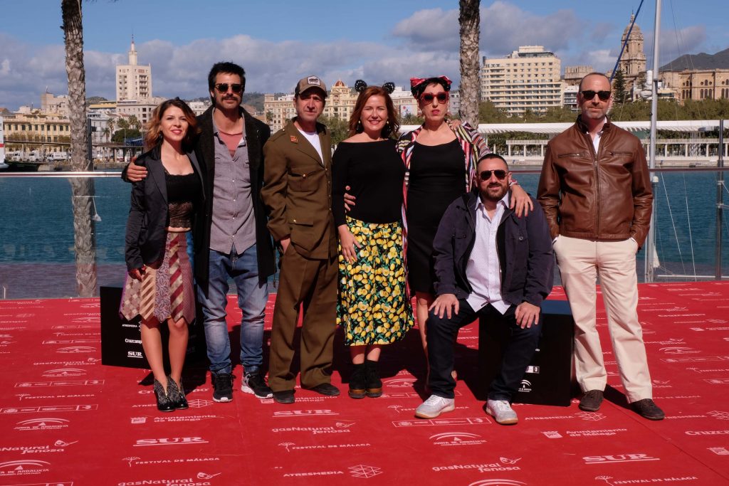 Posado del equipo de 'El intercambio' (Ignacio Nacho), una de las producciones andaluzas estrenadas en la pasada edición del Festival de Málaga.