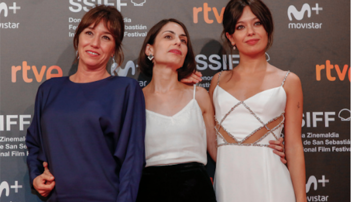 Celia Rico con Lola Dueñas y Anna Castillo