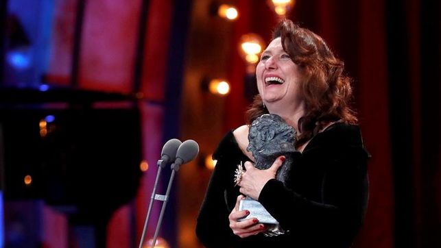 Adelfa Calvo con el Goya a Mejor Actriz de Reparto por 'El autor'
